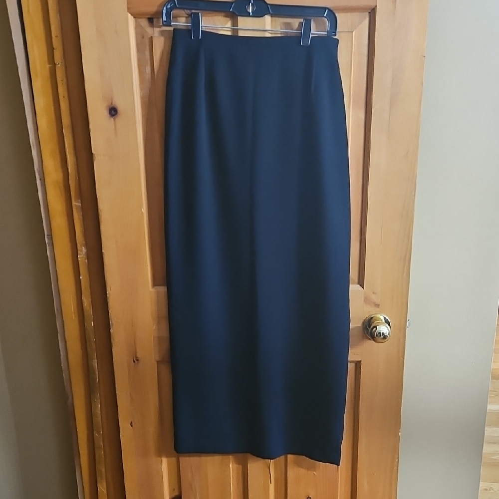 Chic Black Pencil Skirt